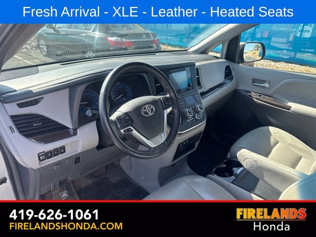 2016 Toyota Sienna XLE 8 Passenger