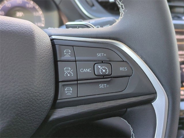 2024 Jeep Grand Cherokee Laredo