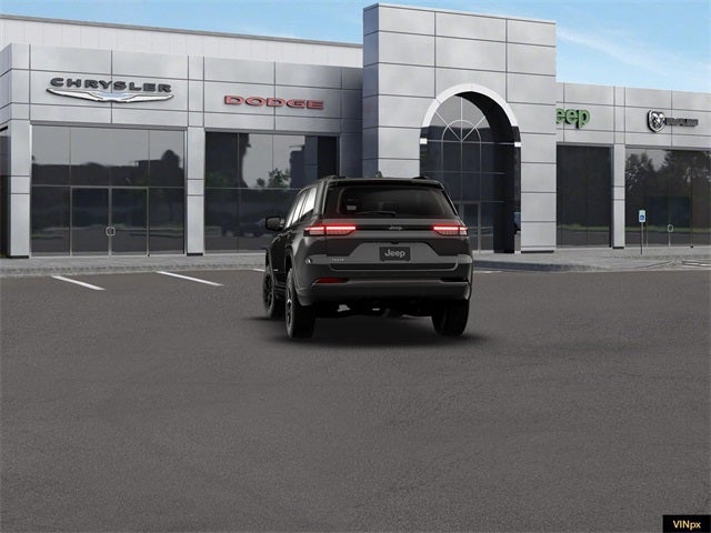 2026 Jeep Grand Cherokee Laredo