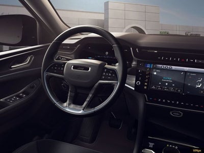 2026 Jeep Grand Cherokee Laredo Altitude