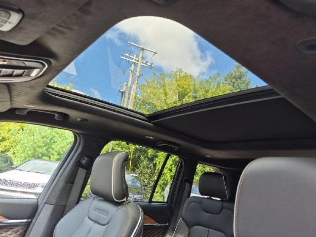 2027 Jeep Grand Cherokee Summit