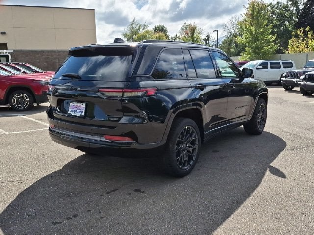 2027 Jeep Grand Cherokee Summit