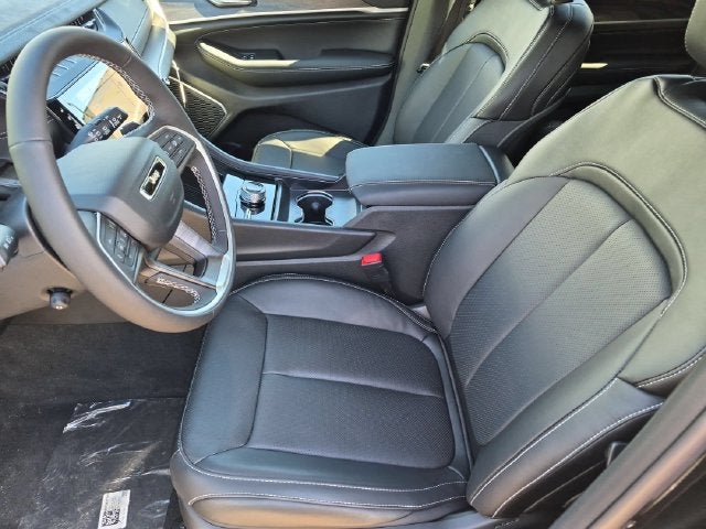 2027 Jeep Grand Cherokee L Limited Reserve