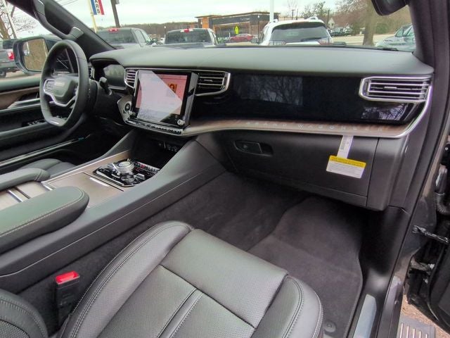 2023 Jeep Grand Wagoneer L Base