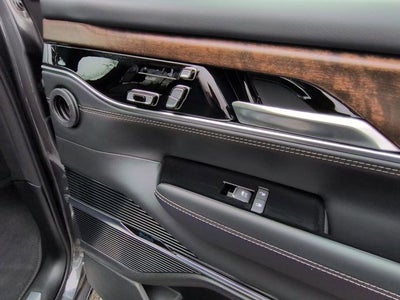 2023 Jeep Grand Wagoneer L Base