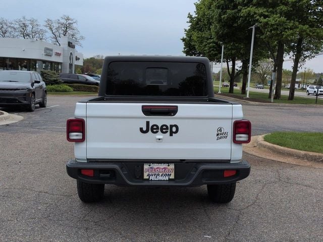 2021 Jeep Gladiator Willys