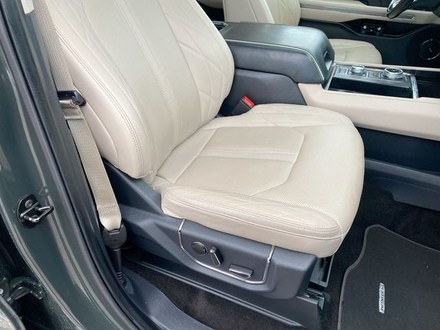 2022 Ford Expedition Max Platinum
