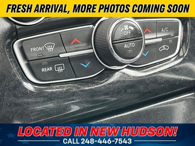 2023 Chrysler 300 Touring