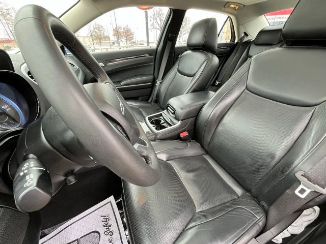 2023 Chrysler 300 Touring