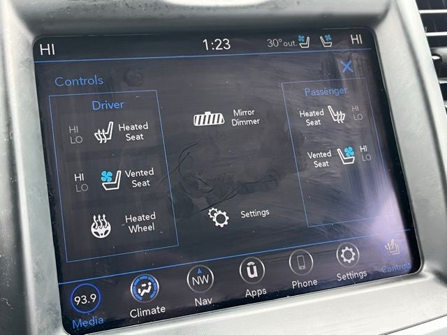 2023 Chrysler 300 Touring