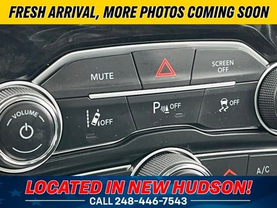 2023 Chrysler 300 Touring