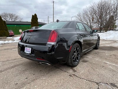 2023 Chrysler 300 Touring