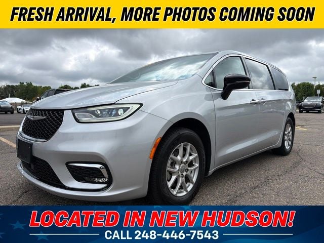2024 Chrysler Pacifica Touring L