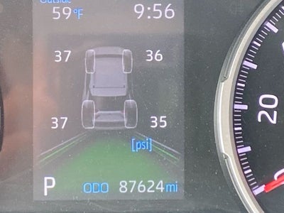 2022 Toyota RAV4 LE