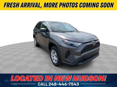 2025 Toyota RAV4 LE