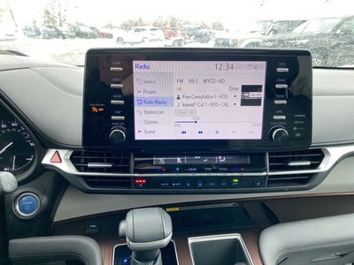 2022 Toyota Sienna XLE 7 Passenger