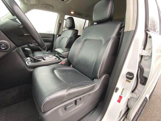 2022 INFINITI QX80 LUXE