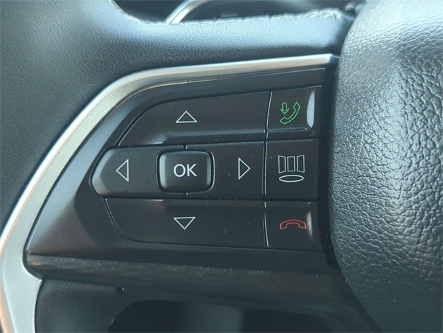 2023 Jeep Grand Cherokee Laredo 4x4