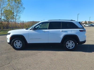 2023 Jeep Grand Cherokee Laredo 4x4