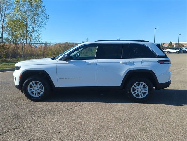 2023 Jeep Grand Cherokee Laredo 4x4