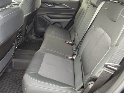 2027 Jeep Grand Cherokee GRAND CHEROKEE LAREDO X 4X4