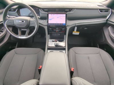2027 Jeep Grand Cherokee GRAND CHEROKEE LAREDO X 4X4