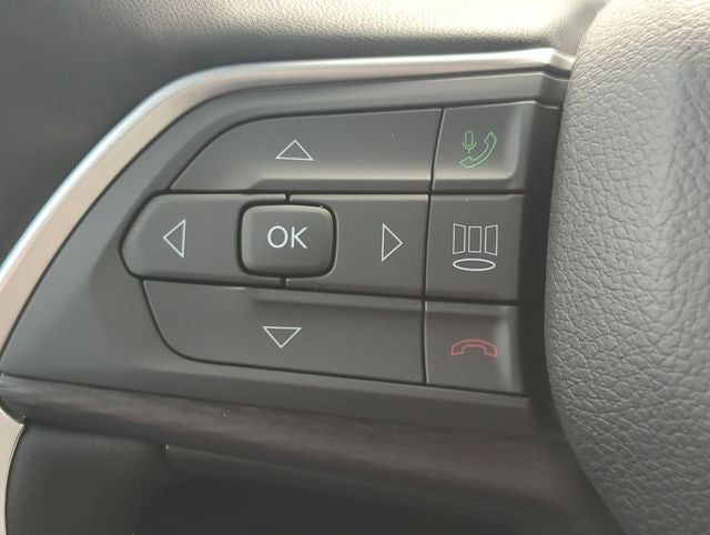 2027 Jeep Grand Cherokee GRAND CHEROKEE LAREDO X 4X4