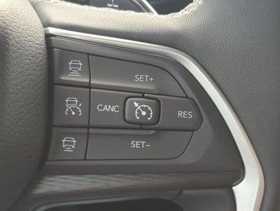 2027 Jeep Grand Cherokee GRAND CHEROKEE LAREDO X 4X4