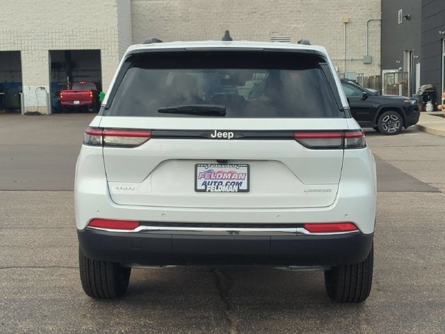 2027 Jeep Grand Cherokee GRAND CHEROKEE LAREDO X 4X4