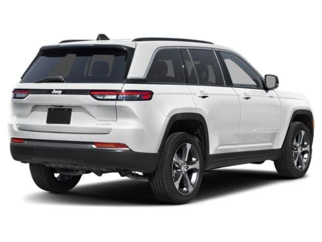 2027 Jeep Grand Cherokee Laredo X