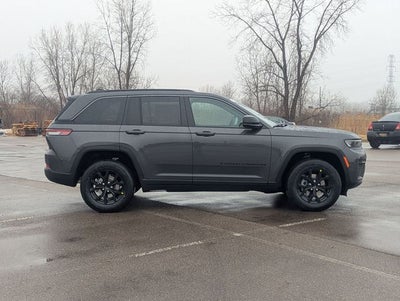 2026 Jeep Grand Cherokee GRAND CHEROKEE LAREDO ALTITUDE 4X4