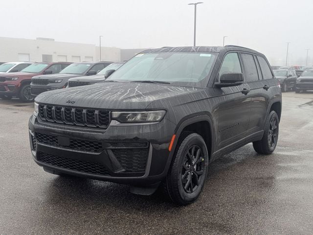 2026 Jeep Grand Cherokee GRAND CHEROKEE LAREDO ALTITUDE 4X4