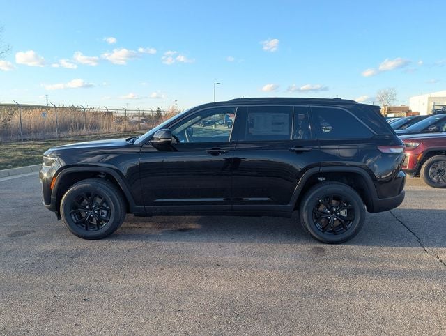 2026 Jeep Grand Cherokee GRAND CHEROKEE LAREDO ALTITUDE 4X4