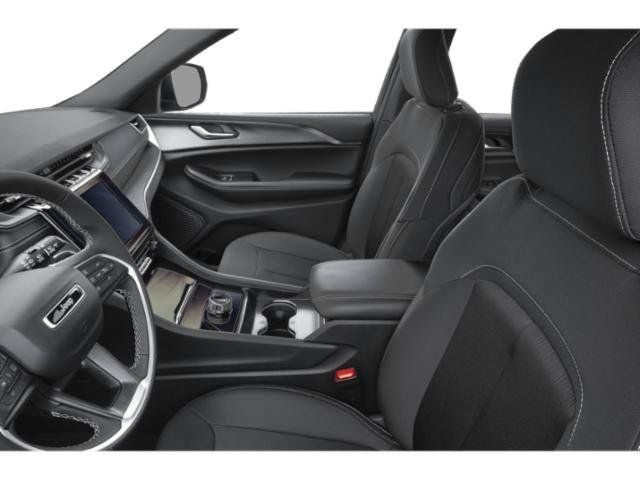 2027 Jeep Grand Cherokee L GRAND CHEROKEE L LAREDO X 4X4