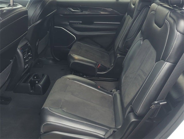 2022 Jeep Grand Cherokee L Altitude 4x4