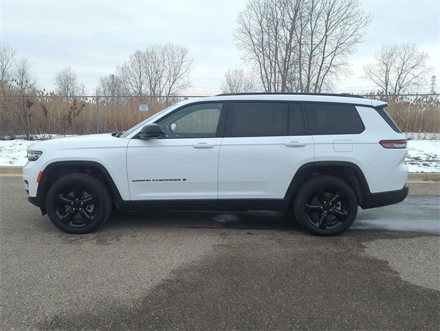 2022 Jeep Grand Cherokee L Altitude 4x4