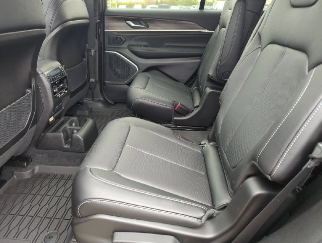 2027 Jeep Grand Cherokee L GRAND CHEROKEE L LIMITED RESERVE 4X4