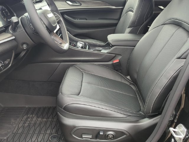 2027 Jeep Grand Cherokee L GRAND CHEROKEE L LIMITED RESERVE 4X4