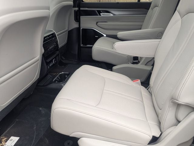 2026 Jeep Grand Wagoneer GRAND WAGONEER LIMITED RESERVE 4X4