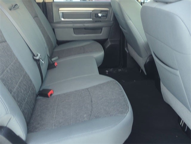 2018 RAM 1500 Big Horn Crew Cab 4x4 5'7' Box