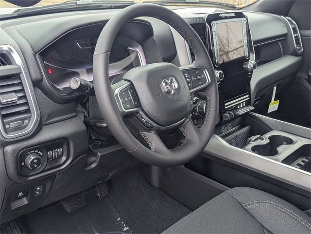 2025 RAM 1500 RAM 1500 BIG HORN CREW CAB 4X4 5'7' BOX