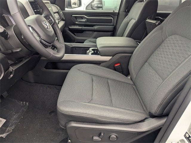 2025 RAM 1500 RAM 1500 BIG HORN CREW CAB 4X4 5'7' BOX