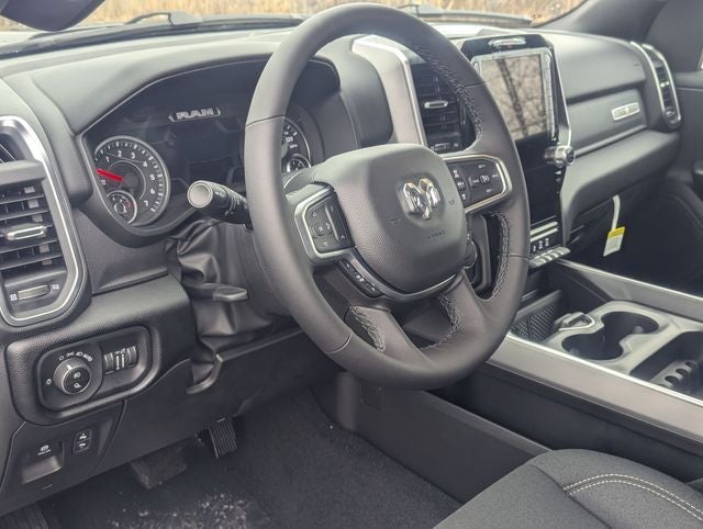 2026 RAM 1500 RAM 1500 LONE STAR CREW CAB 4X4 5'7' BOX