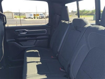 2022 RAM 1500 Big Horn Crew Cab 4x4 5'7' Box