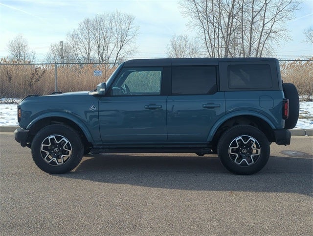 2022 Ford Bronco Base