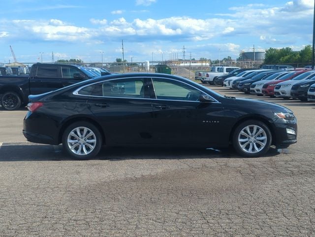 Used 2022 Chevrolet Malibu 1LT with VIN 1G1ZD5STXNF203247 for sale in Woodhaven, MI