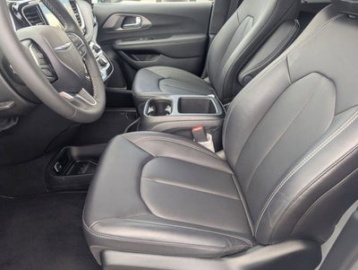 2025 Chrysler Pacifica PACIFICA SELECT