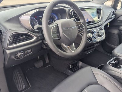 2025 Chrysler Pacifica PACIFICA SELECT