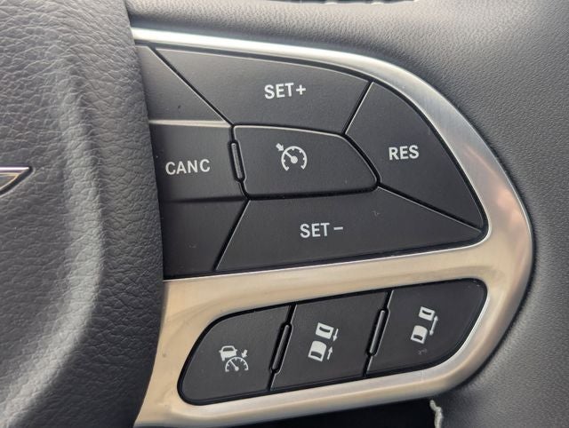 2025 Chrysler Pacifica PACIFICA SELECT