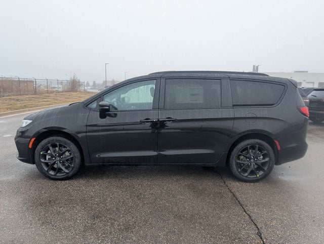2026 Chrysler Pacifica PACIFICA LIMITED AWD
